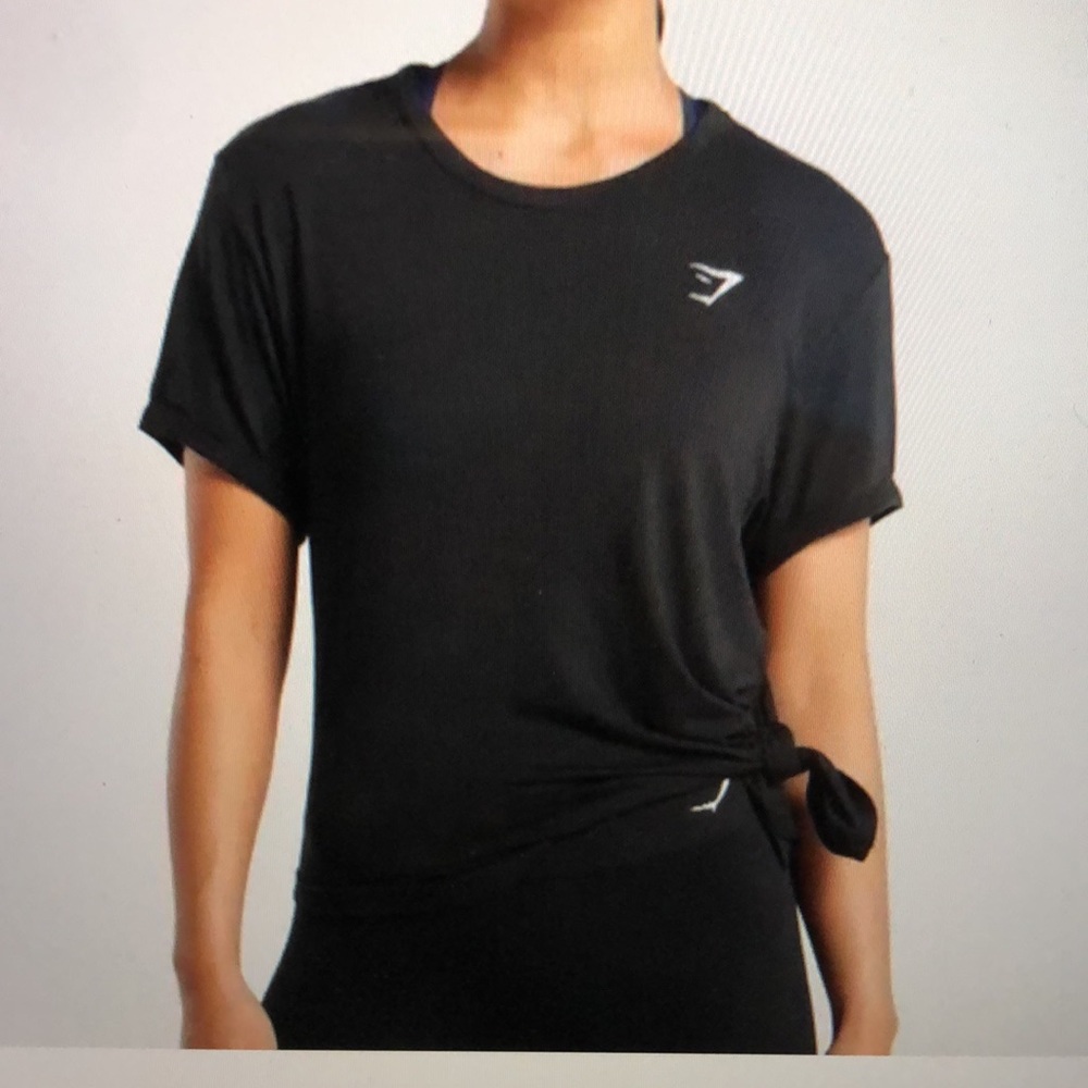 Gymshark essential black tee S
